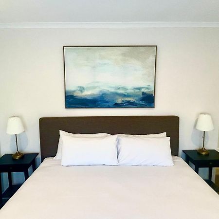 Lakeview Motel And Apartments Роуб Екстериор снимка