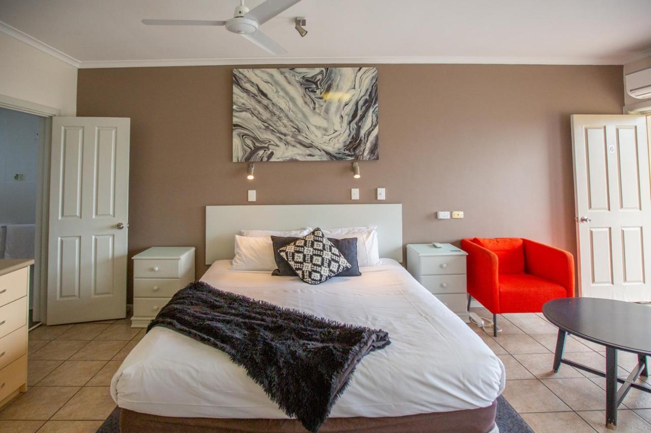 Lakeview Motel And Apartments Роуб Екстериор снимка