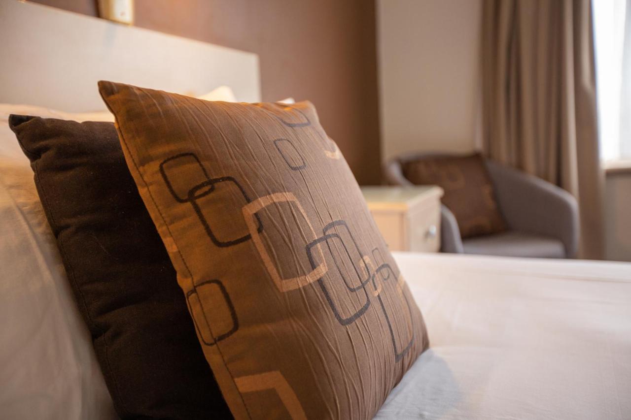 Lakeview Motel And Apartments Роуб Екстериор снимка