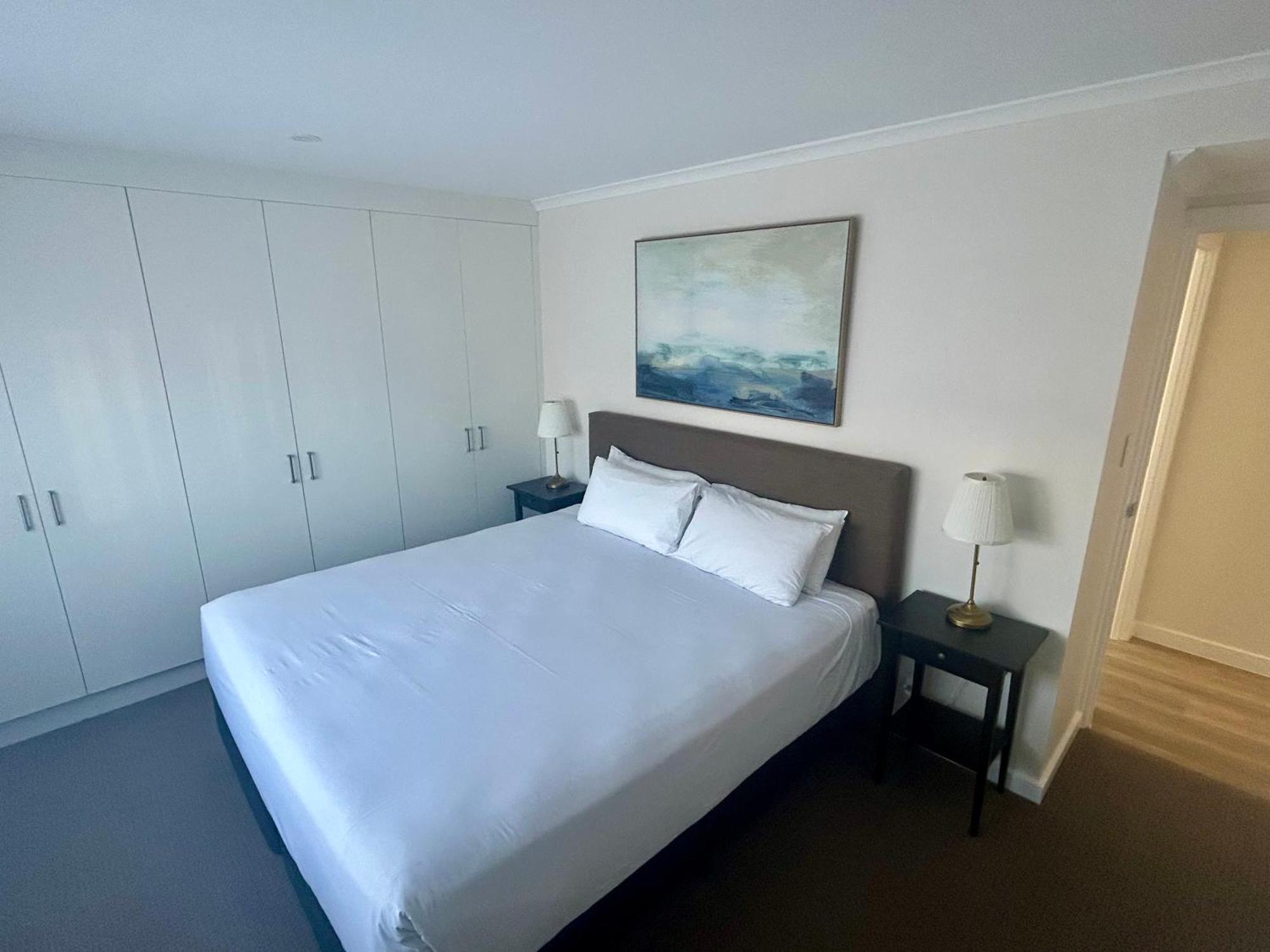 Lakeview Motel And Apartments Роуб Екстериор снимка