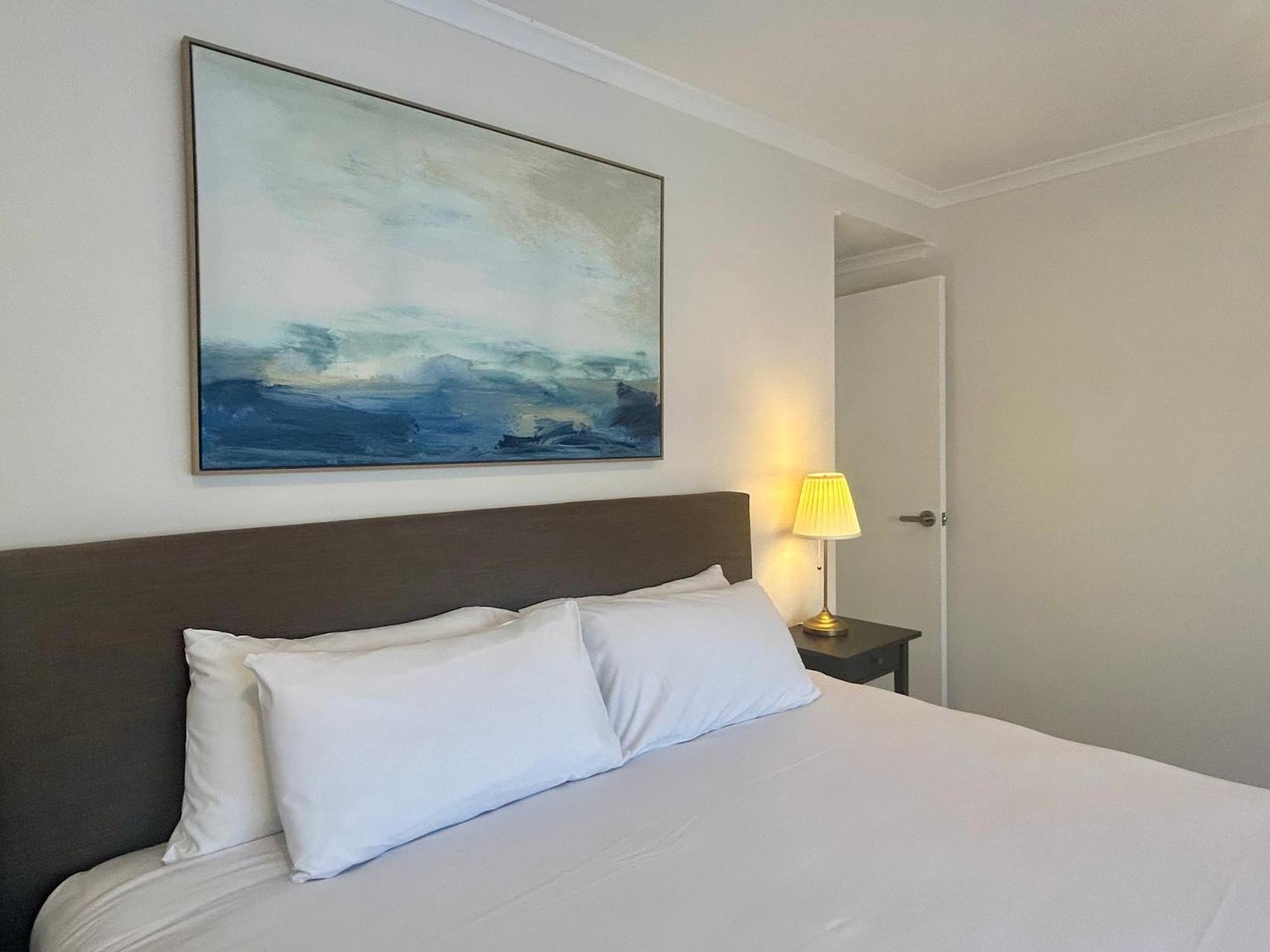 Lakeview Motel And Apartments Роуб Екстериор снимка